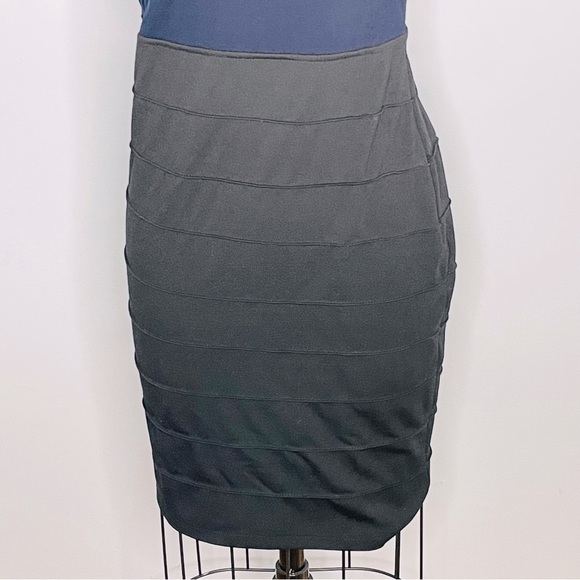 Rinascimento Made in Italy Bandage Dress- Multicolored- Size Large - Picture 3 of 8